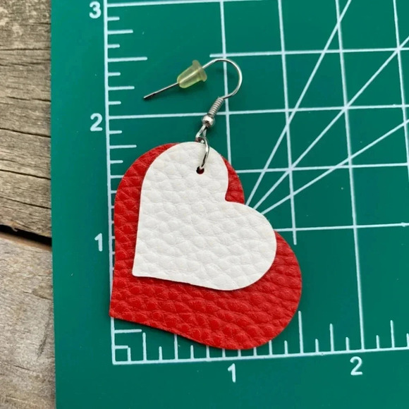 Heart Earrings Red White Lightweight Faux Leather Dangle Heart Earrings - Picture 3 of 4